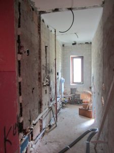 07-BAGNO-CON-FINESTRA-PRESO-DA-ALTEZZA-UOMO-e1580909079153